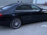 Mercedes-Benz E 200 2016 года за 14 500 000 тг. в Астана – фото 2