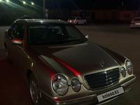 Mercedes-Benz E 240 2000 годаfor3 700 000 тг. в Актобе