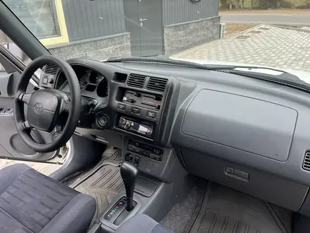 Toyota RAV4 1997 года за 3 650 000 тг. в Алматы – фото 15