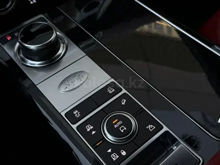Land Rover Range Rover HSE 2021 года за 43 400 000 тг. в Алматы – фото 17