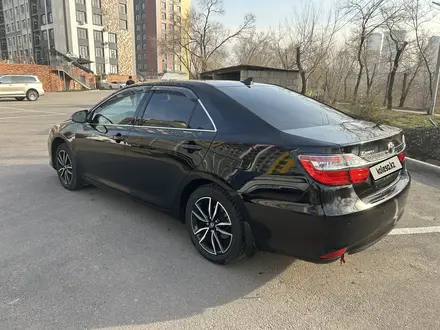 Toyota Camry 2017 года за 11 200 000 тг. в Алматы – фото 10