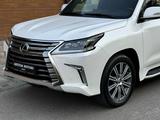 Lexus LX 570 2016 года за 38 500 000 тг. в Алматы – фото 2