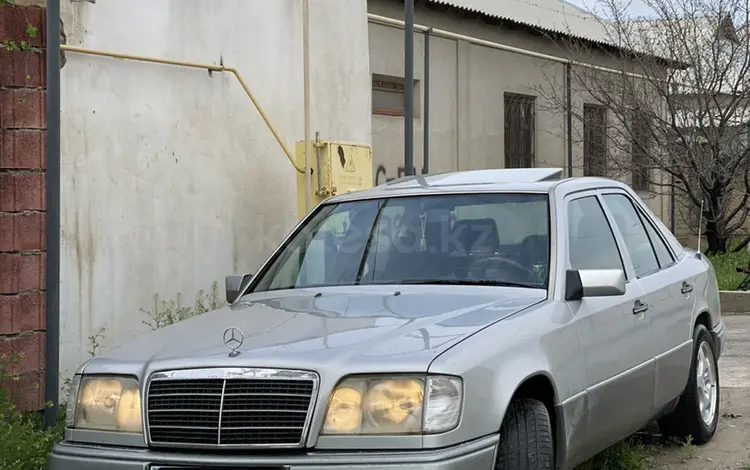 Mercedes-Benz E 220 1993 года за 3 400 000 тг. в Туркестан