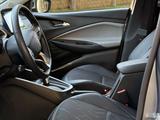 Chevrolet Onix 2025 года за 6 490 000 тг. в Алматы – фото 5