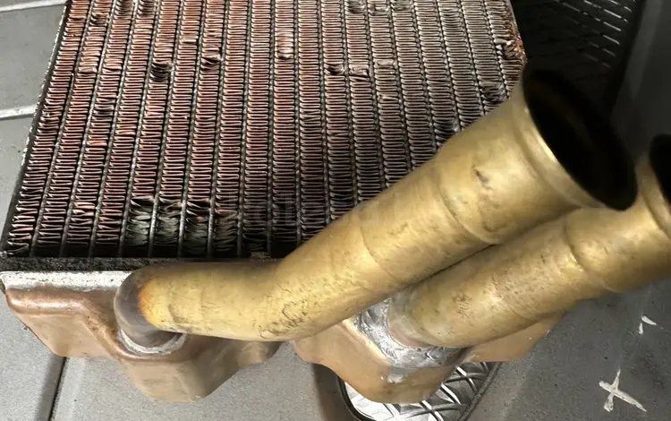 Радиатор печки КаринаЕ за 30 000 тг. в Астана