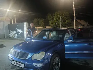 Mercedes-Benz C 320