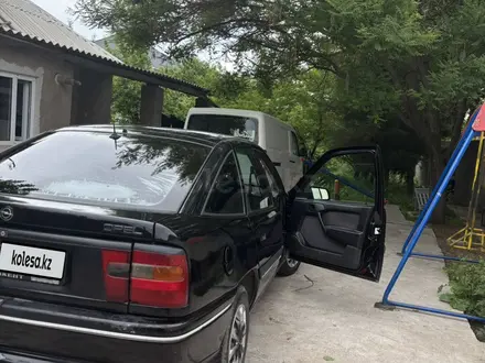 Opel Vectra 1995 года за 950 000 тг. в Шымкент – фото 2