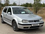 Volkswagen Golf 2004 года за 1 400 000 тг. в Актобе