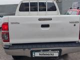 Toyota Hilux 2014 года за 8 000 000 тг. в Атырау – фото 2