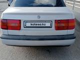 Volkswagen Passat 1994 года за 1 250 000 тг. в Актобе – фото 5