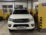 Toyota Hilux 2018 года за 17 000 000 тг. в Астана