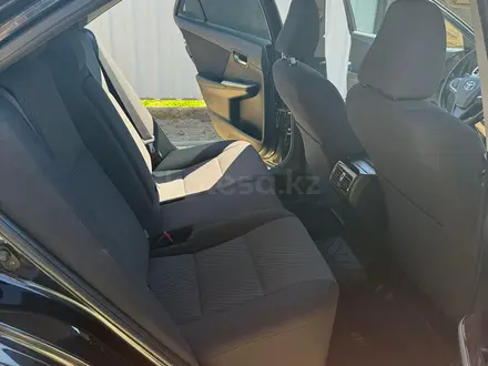 Toyota Camry 2016 года за 11 500 000 тг. в Актобе – фото 5