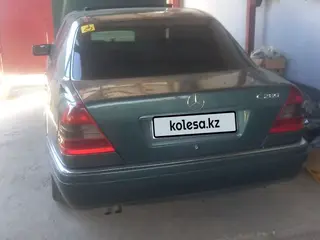 Mercedes-Benz C 280