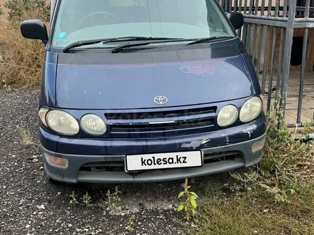 Toyota Estima Lucida 1997 года за 2 000 000 тг. в Астана