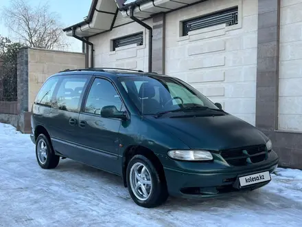 Chrysler Voyager 2000 года за 3 000 000 тг. в Алматы