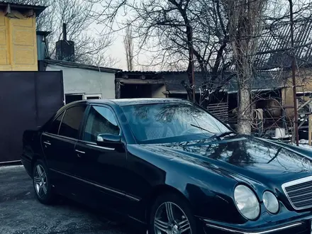 Mercedes-Benz E 320 2000 года за 4 500 000 тг. в Шымкент