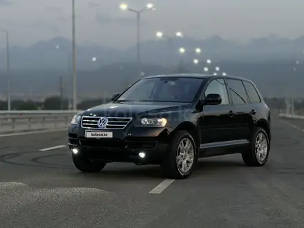 Volkswagen Touareg 2006 года за 4 499 999 тг. в Алматы – фото 4