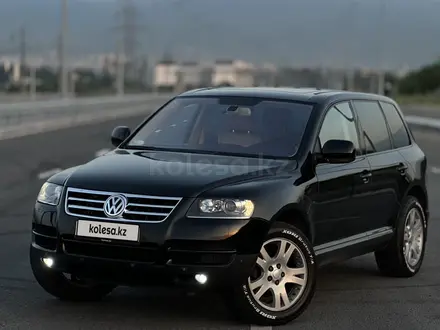 Volkswagen Touareg 2006 года за 4 499 999 тг. в Алматы