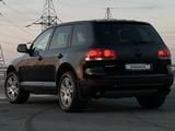 Volkswagen Touareg 2006 года за 4 499 999 тг. в Алматы – фото 5