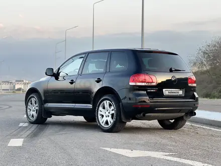 Volkswagen Touareg 2006 года за 4 499 999 тг. в Алматы – фото 7