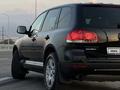 Volkswagen Touareg 2006 годаүшін4 499 999 тг. в Алматы – фото 9