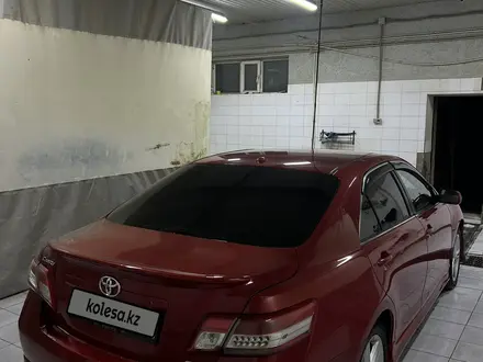 Toyota Camry 2010 года за 5 200 000 тг. в Актау – фото 3