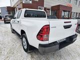 Toyota Hilux 2016 года за 13 900 000 тг. в Усть-Каменогорск – фото 5