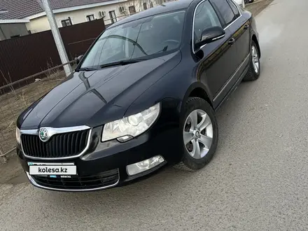 Skoda Superb 2013 года за 5 700 000 тг. в Атырау