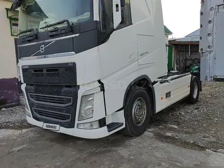 Volvo  FH 2015 года за 29 000 000 тг. в Шу – фото 2