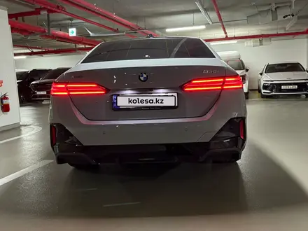 BMW 530 2024 года за 39 800 000 тг. в Алматы – фото 15
