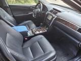 Toyota Camry 2017 года за 12 500 000 тг. в Уральск – фото 5