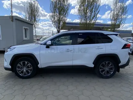 Toyota RAV4 2024 года за 17 900 000 тг. в Уральск – фото 4