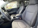 Toyota RAV4 2024 года за 17 900 000 тг. в Уральск – фото 5