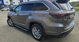 Toyota Highlander 2014 годаүшін17 500 000 тг. в Усть-Каменогорск