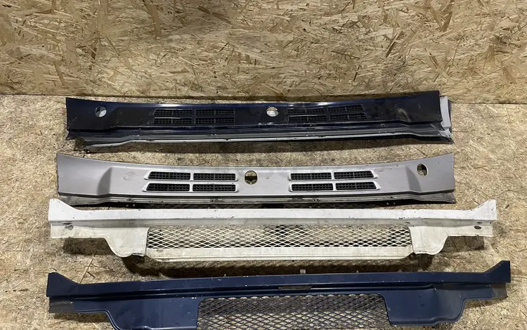 Ресничка Улыбка Жабо Левый Правый Руль на Mitsubishi Pajero дваүшін1 000 тг. в Караганда