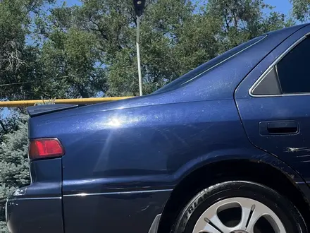 Toyota Camry 1998 года за 2 900 000 тг. в Алматы – фото 3