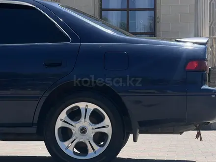 Toyota Camry 1998 года за 2 900 000 тг. в Алматы – фото 6