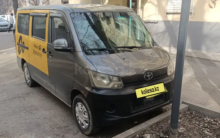 FAW V80 2014 года за 1 900 000 тг. в Алматы