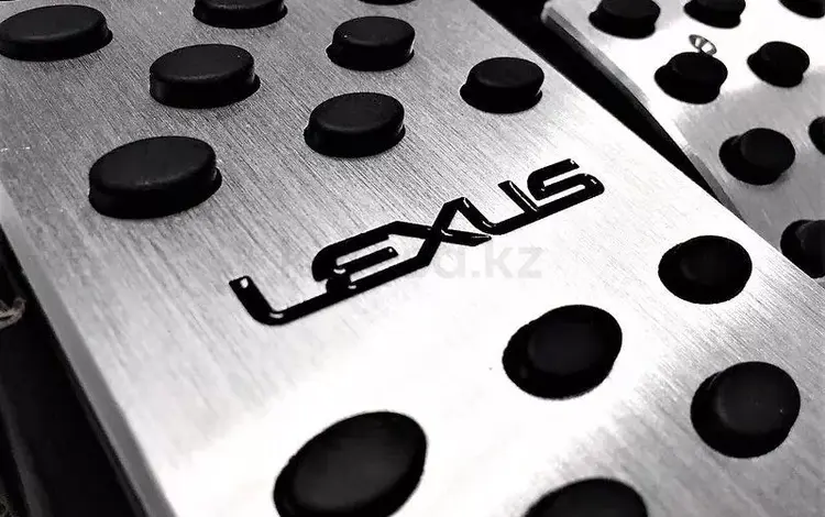 Накладки на педали Lexus за 13 000 тг. в Алматы