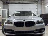Оригинальный обвес BMW F10 бампера + пороги за 400 000 тг. в Караганда – фото 4