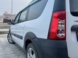 ВАЗ (Lada) Largus Cross 2018 года за 4 500 000 тг. в Атырау – фото 4