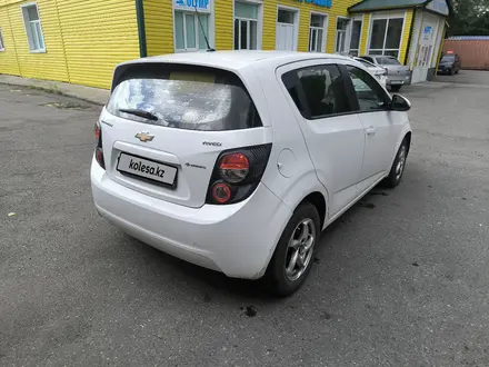 Chevrolet Aveo 2013 года за 3 900 000 тг. в Усть-Каменогорск – фото 5