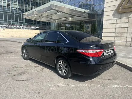 Toyota Camry 2016 года за 11 200 000 тг. в Алматы – фото 12