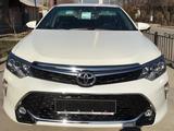 Toyota Camry 2017 года за 15 200 000 тг. в Шымкент