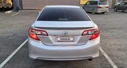 Toyota Camry 2014 года за 6 000 000 тг. в Актобе – фото 4