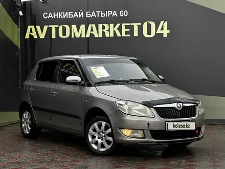 Skoda Fabia 2013 года за 4 200 000 тг. в Актобе – фото 3