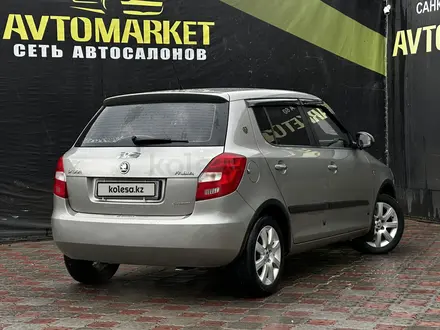 Skoda Fabia 2013 года за 4 200 000 тг. в Актобе – фото 6