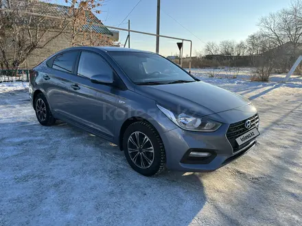 Hyundai Accent 2018 года за 7 000 000 тг. в Костанай – фото 3