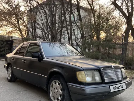 Mercedes-Benz E 230 1992 года за 1 000 000 тг. в Шымкент – фото 2