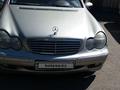 Mercedes-Benz C 230 2002 годаfor5 000 000 тг. в Петропавловск – фото 2